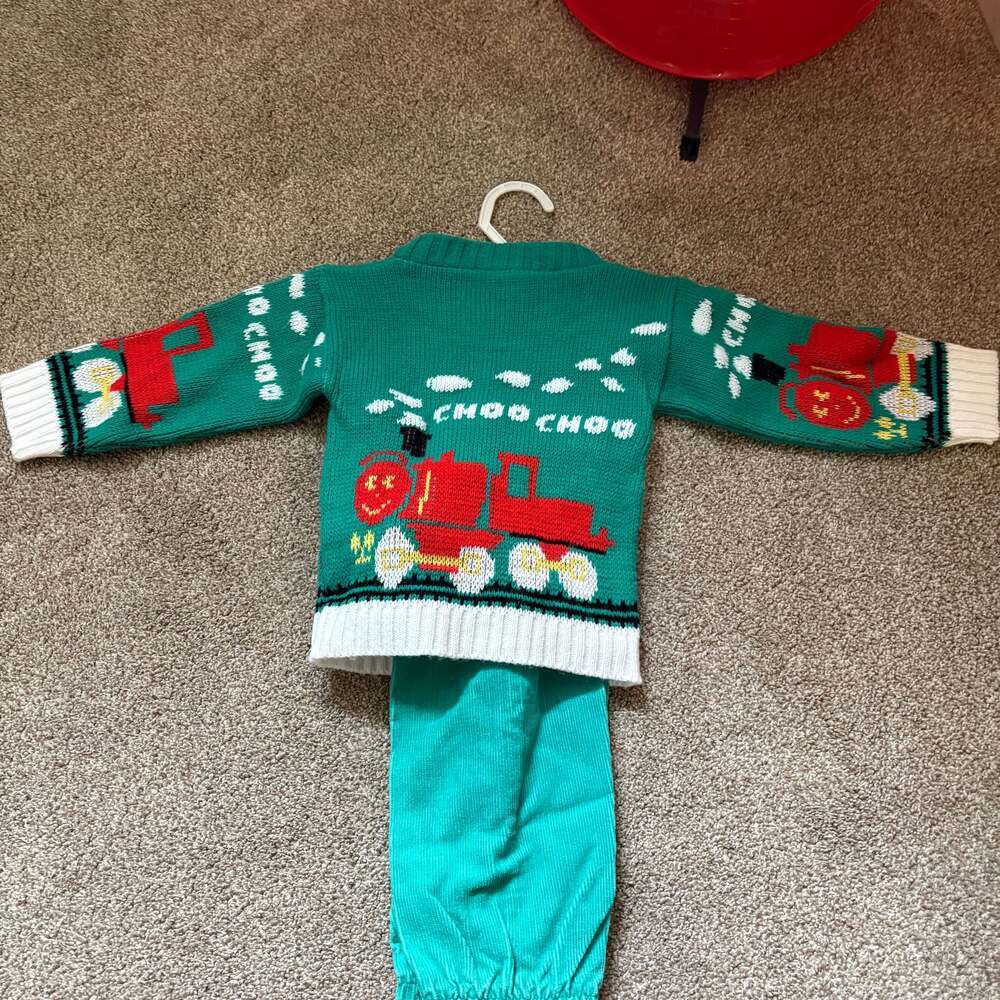 Vintage Hand Knitted Steam Train Sweater for Toddler toy box 12 months - Picture 7 of 8